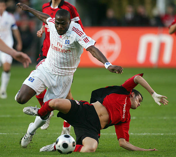 但他凭借冷 但他凭借冷