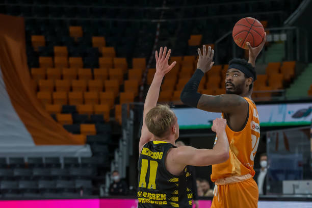 德具备丰富 德具备丰富