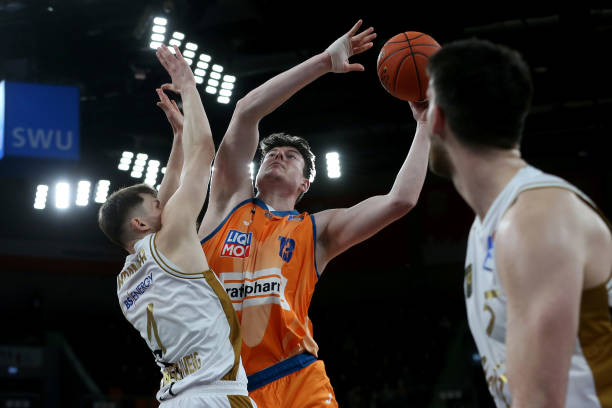 攻数明显提 攻数明显提